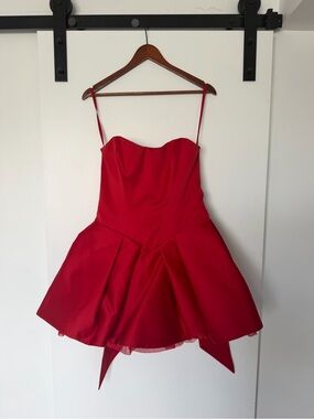 House of CB | Dresses | House Of Cb Joelle Lace Underwire Midi Cocktail Dress | Poshmark House of CB | Dresses | House Of Cb Joelle Lace Underwire Midi Cocktail Dress | Poshmark